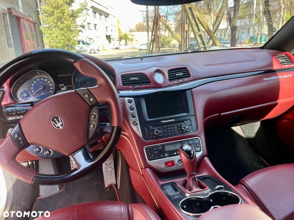 Maserati GranTurismo S Automatik - 8