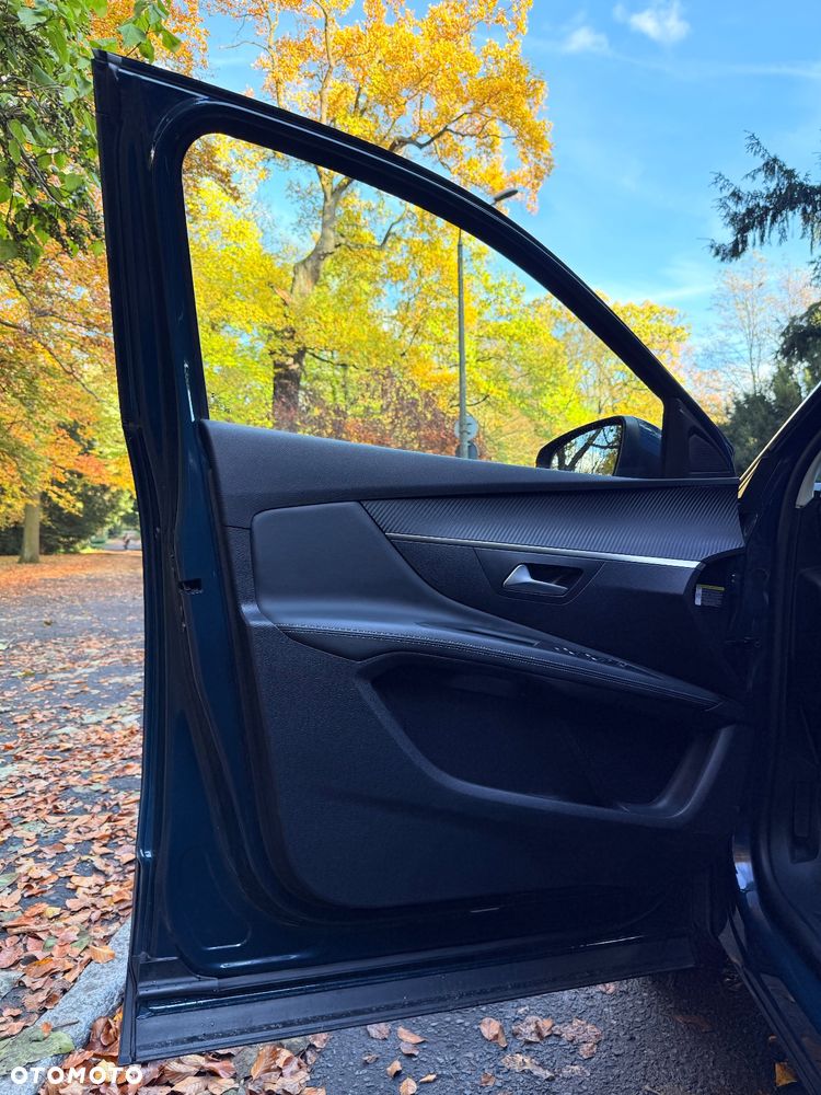 Peugeot 3008 1.6 PureTech Hybrid PHEV Allure Pack S&S EAT8 - 24