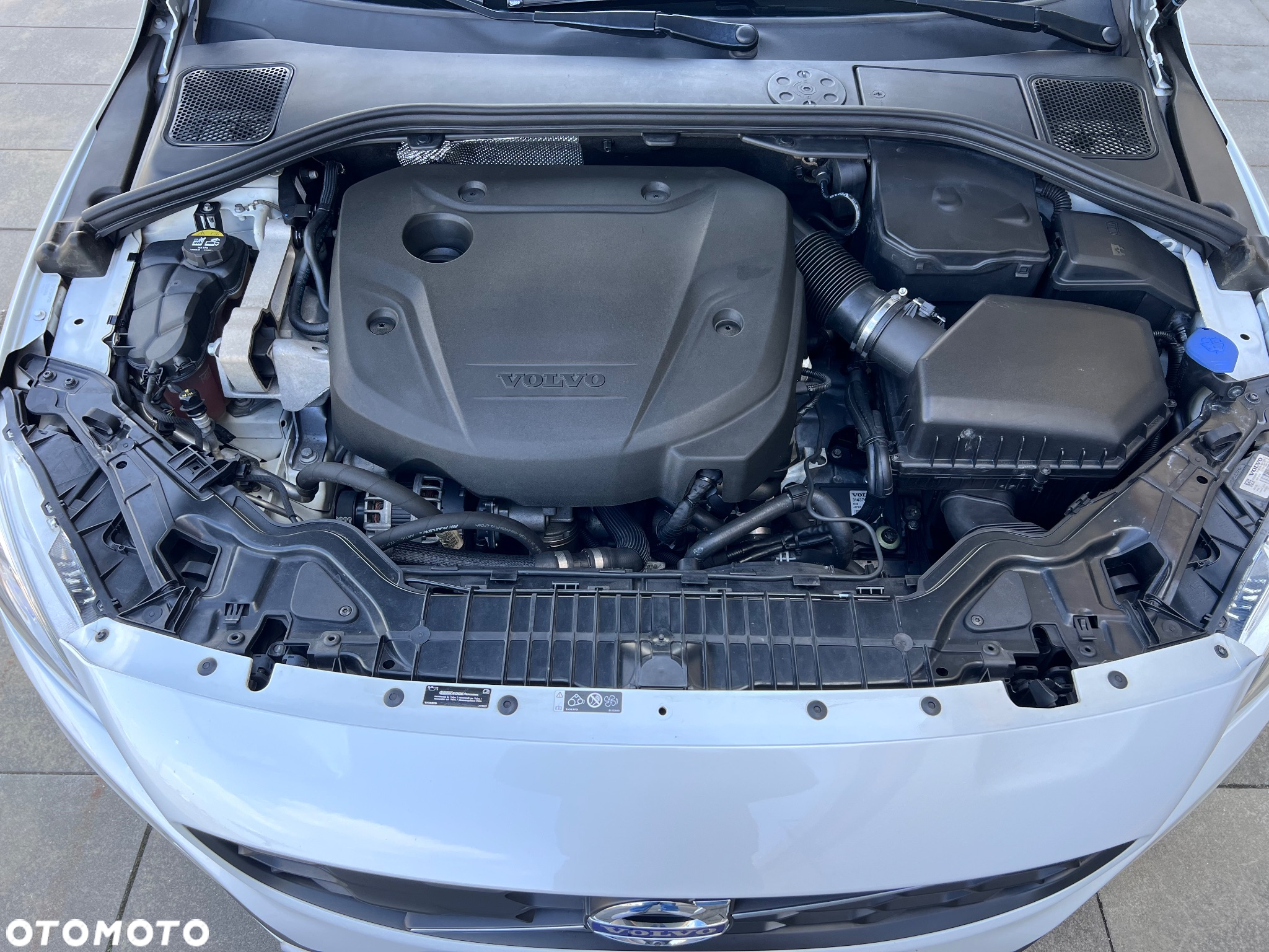Volvo V60 Cross Country D4 Drive-E Momentum - 34