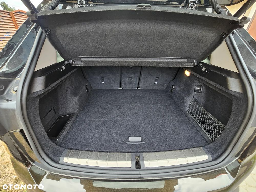 BMW X1 xDrive20d - 11