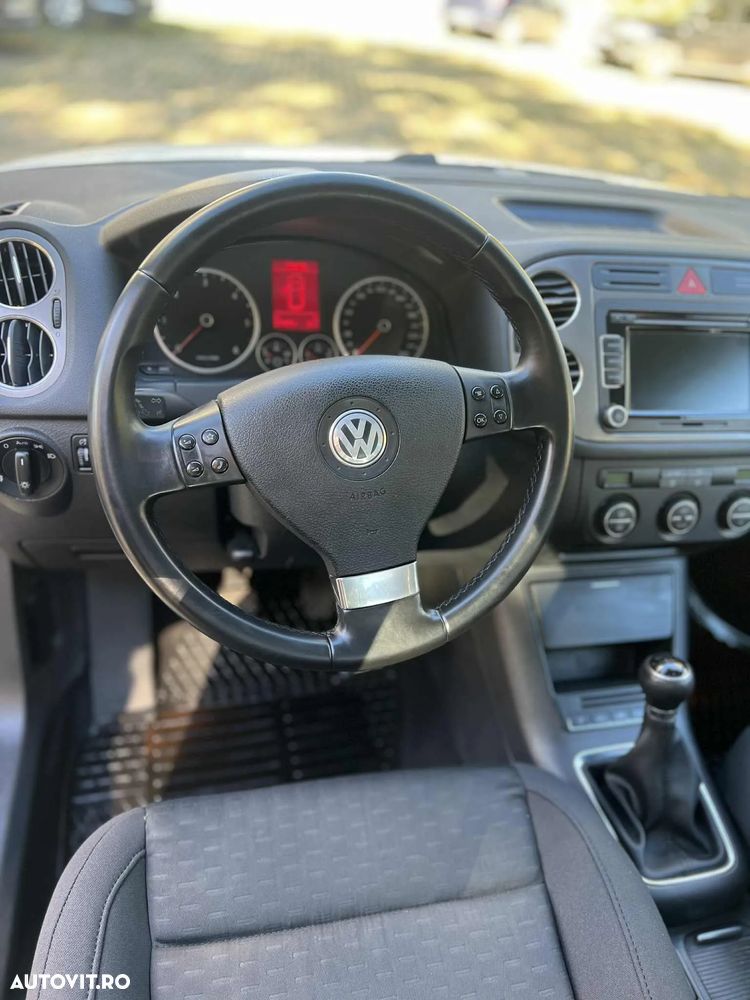 Volkswagen Tiguan 2.0 TDI 4Motion Track & Style - 12