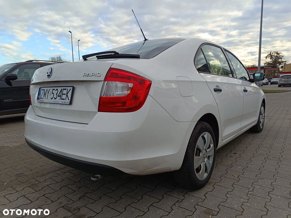 Skoda RAPID 1.6 TDI DPF Ambition - 8