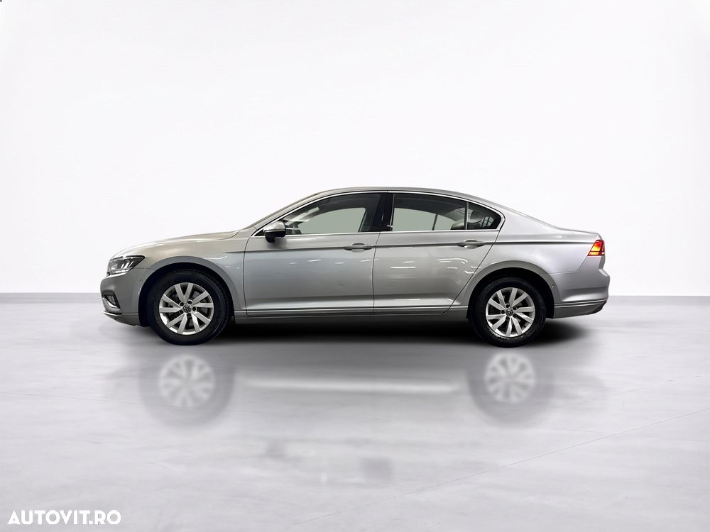 Volkswagen Passat - 3