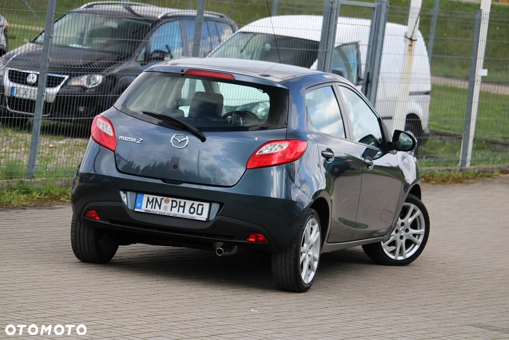 Mazda 2 - 9