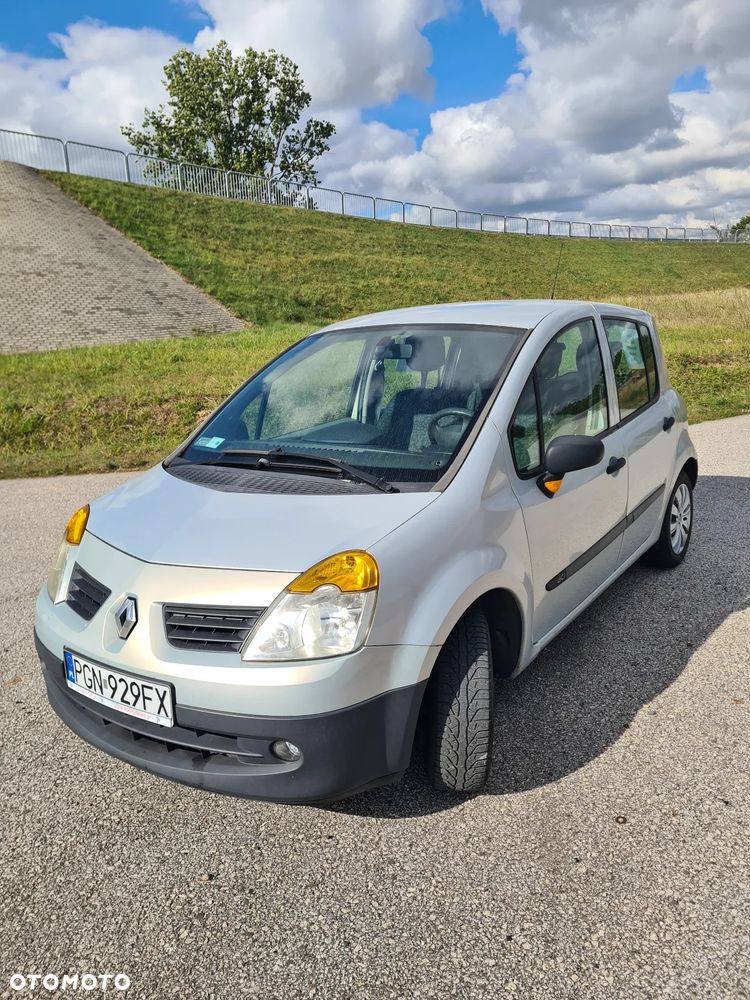 Renault Modus - 1