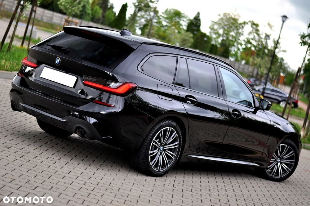 BMW Seria 3 330e M Sport sport - 14