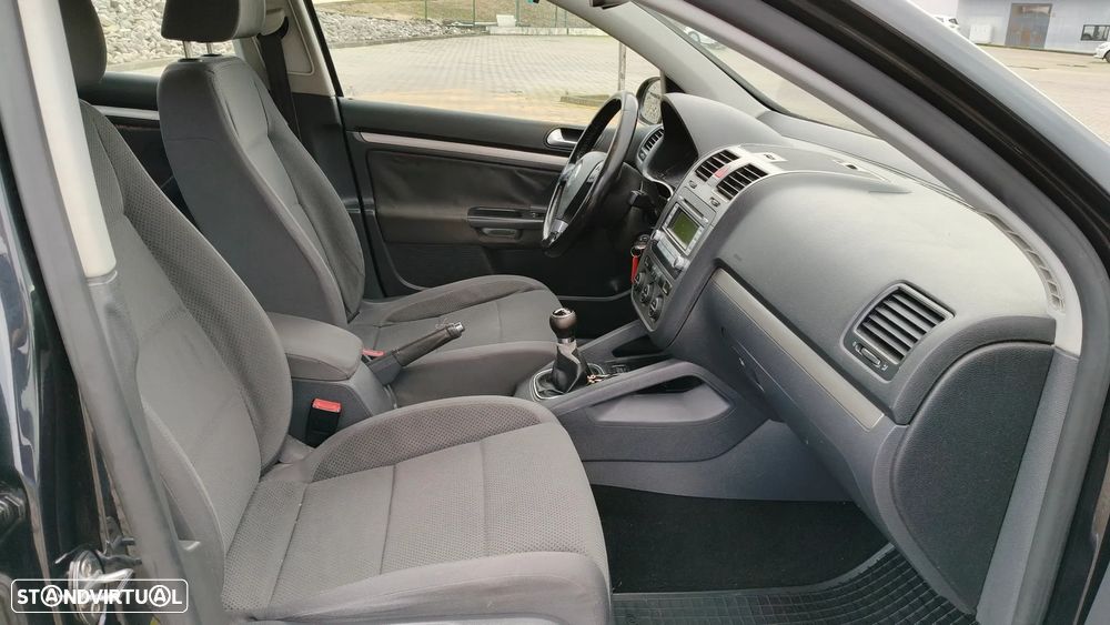 VW Golf 1.9 TDi BlueM. Confortline - 8