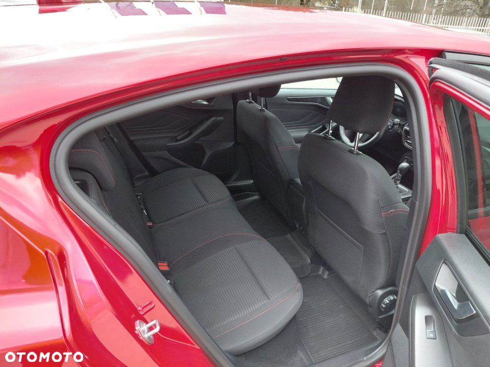 Ford Focus - 9