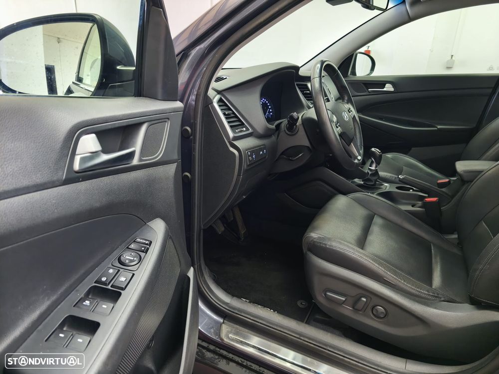 Hyundai Tucson 1.7 CRDi Executive - 13