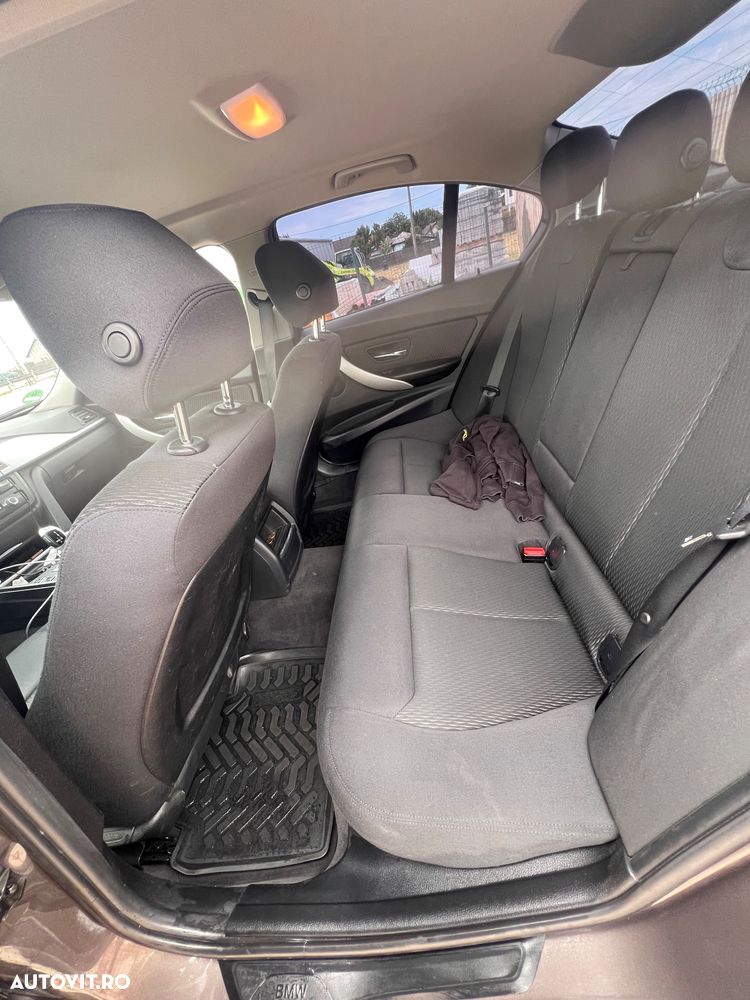 BMW Seria 3 316d Aut. Modern Line - 6