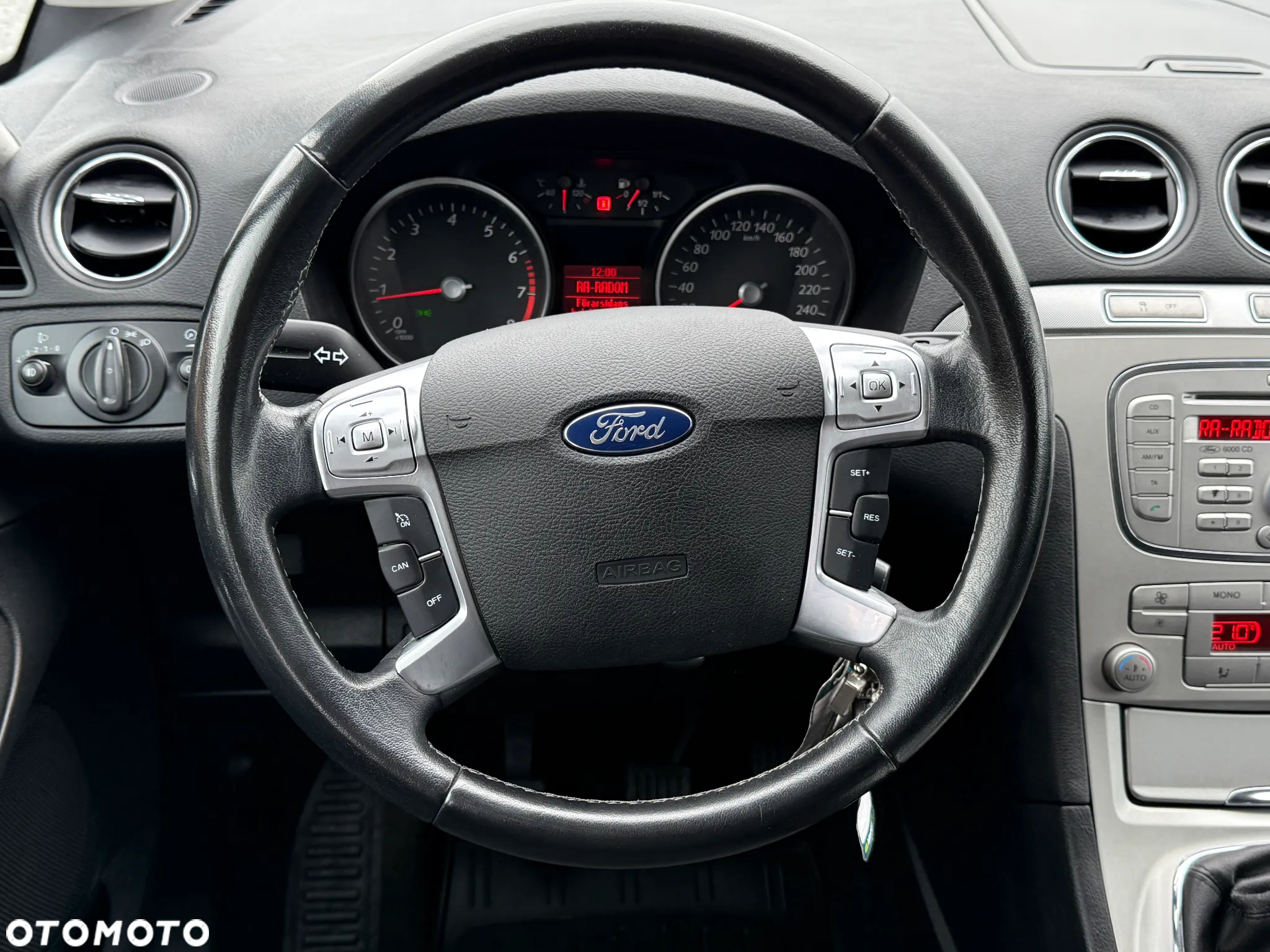 Ford S-Max - 27