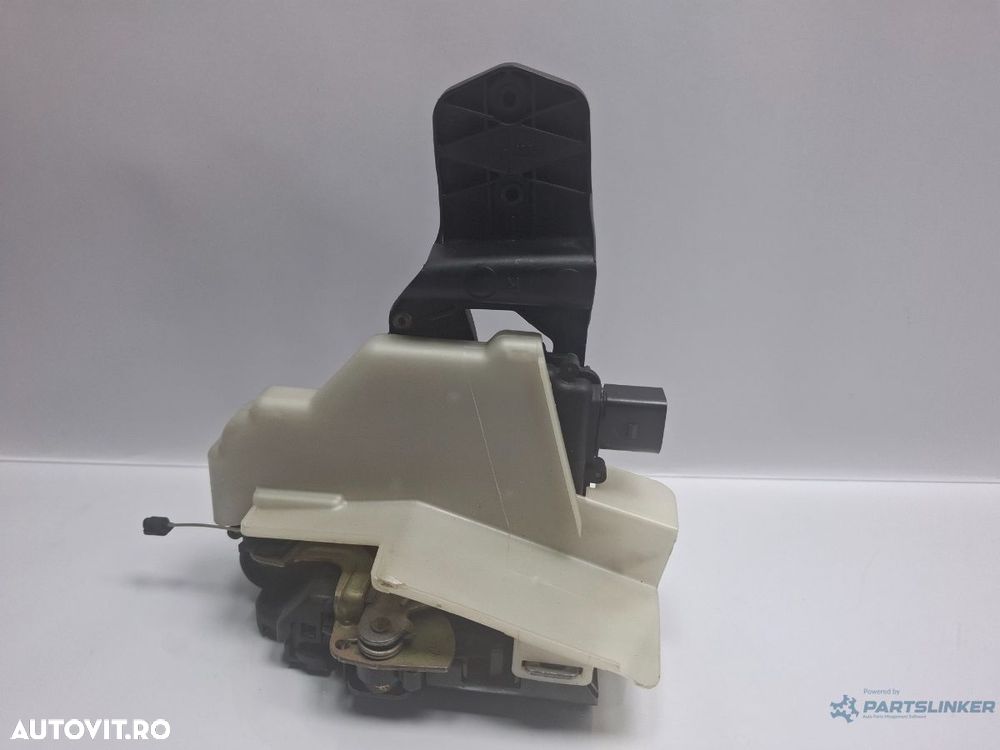 Broasca usa dreapta spate VOLKSWAGEN PASSAT Variant 3B6 2000 - 2005 TDI AVB 3B4839016M - 1