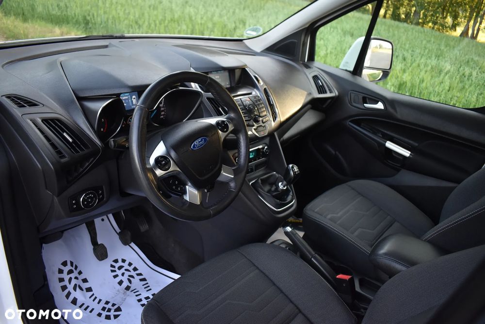 Ford Tourneo Connect - 25