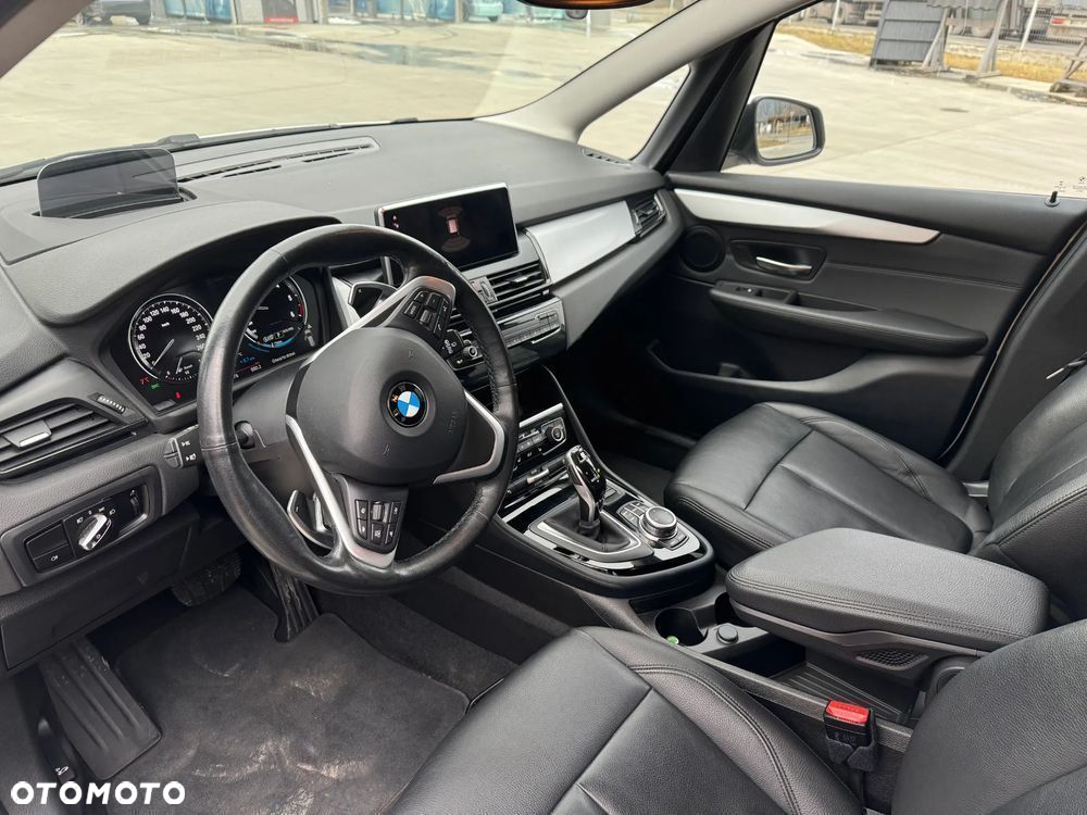 BMW Seria 2 220d Gran Tourer xDrive - 17