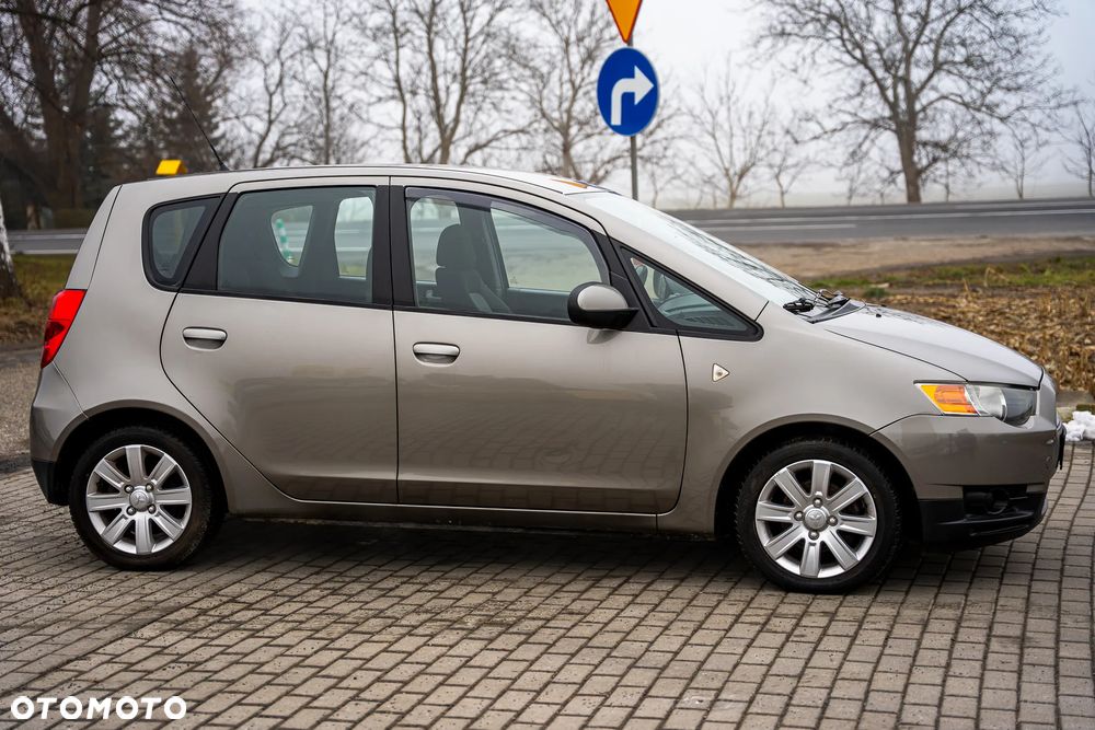 Mitsubishi Colt 1.3 Automatik Intense - 3