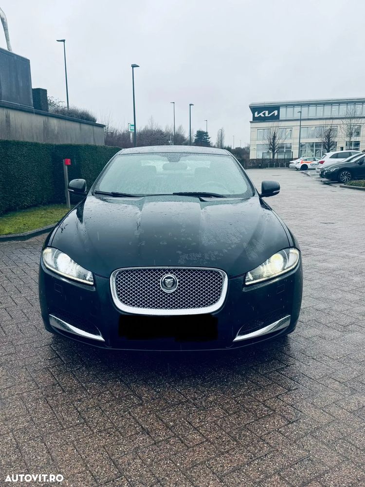 Jaguar XF 2.2 - 7