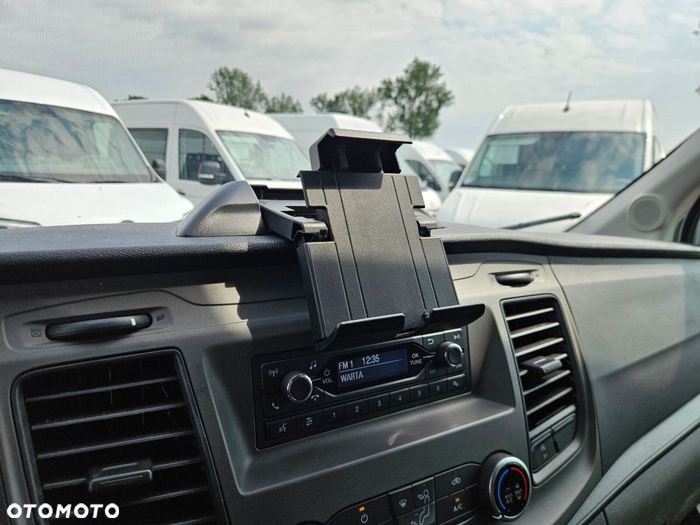Ford Transit - 27