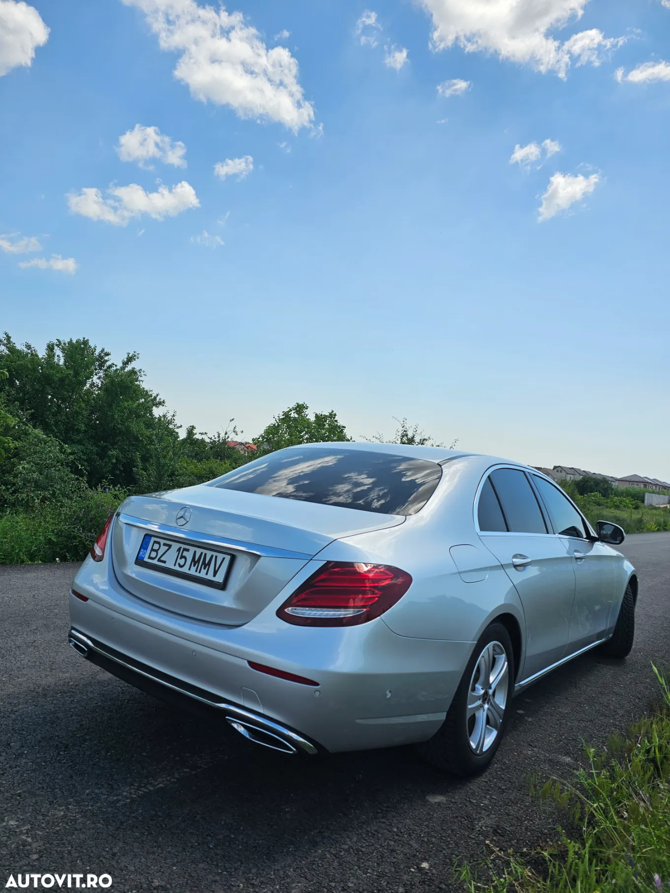 Mercedes-Benz E 200 d 9G-TRONIC - 12
