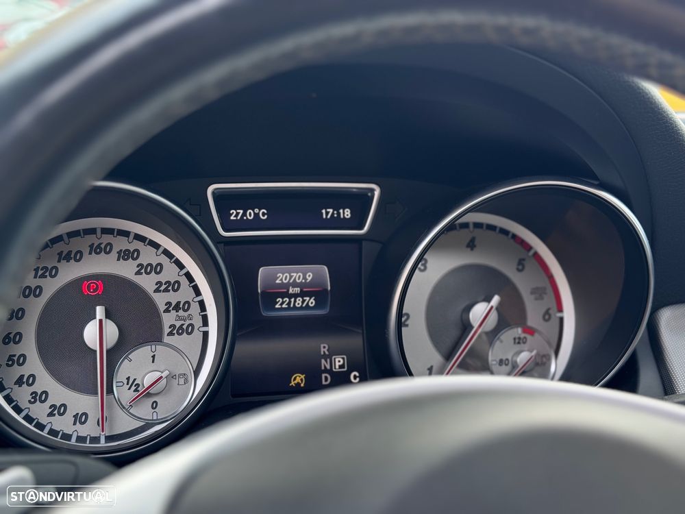 Mercedes-Benz CLA 220 Shooting Brake (CDI) d 4Matic 7G-DCT AMG Line - 13
