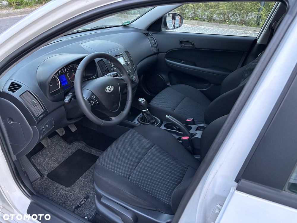 Hyundai i30 1.4 Comfort World Cup - 5