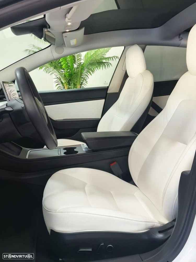 Tesla Model 3 Performance Dual Motor AWD - 28
