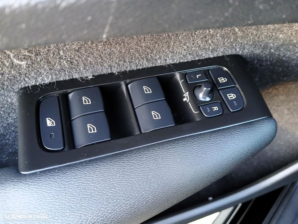 Volvo XC 40 1.5 T2 Momentum Core Geartronic - 7