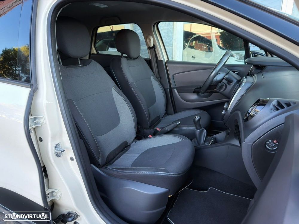 Renault Captur 1.5 dCi Exclusive - 20