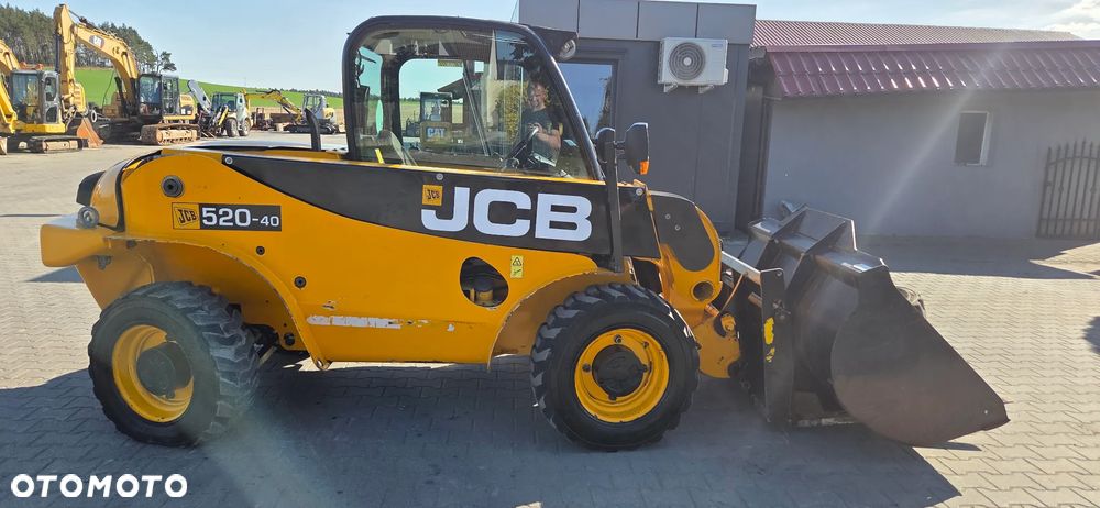 JCB <<JCB 520-40, 2010 rok, łyżka+widły,przedłużki do wideł, zapasowe koło, sprowadzona!>> - 5
