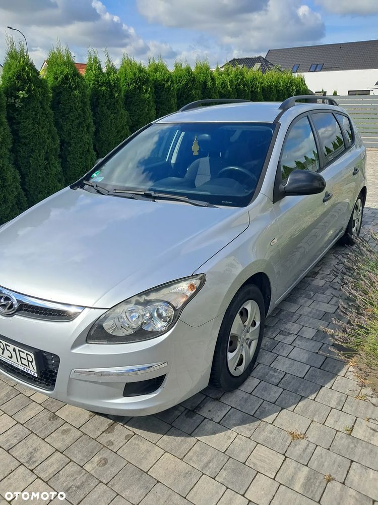Hyundai i30 1.4 Base + - 8