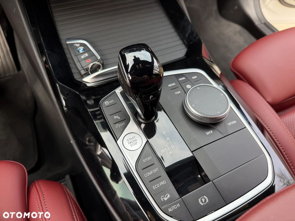 BMW X3 xDrive30i Luxury Line - 31