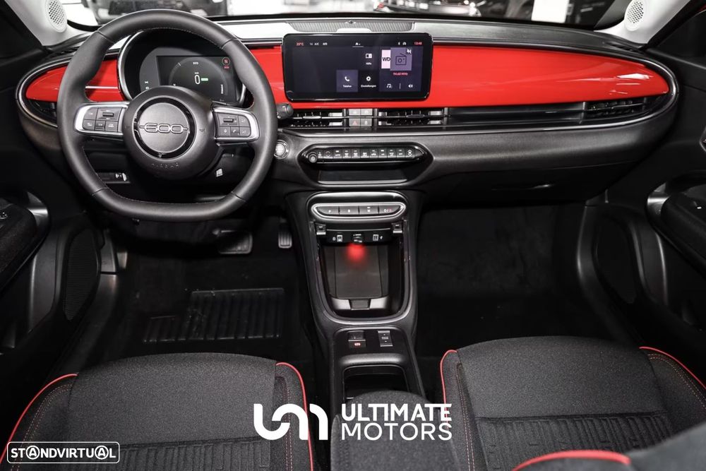 Fiat 600e 54 kWh (RED) - 4
