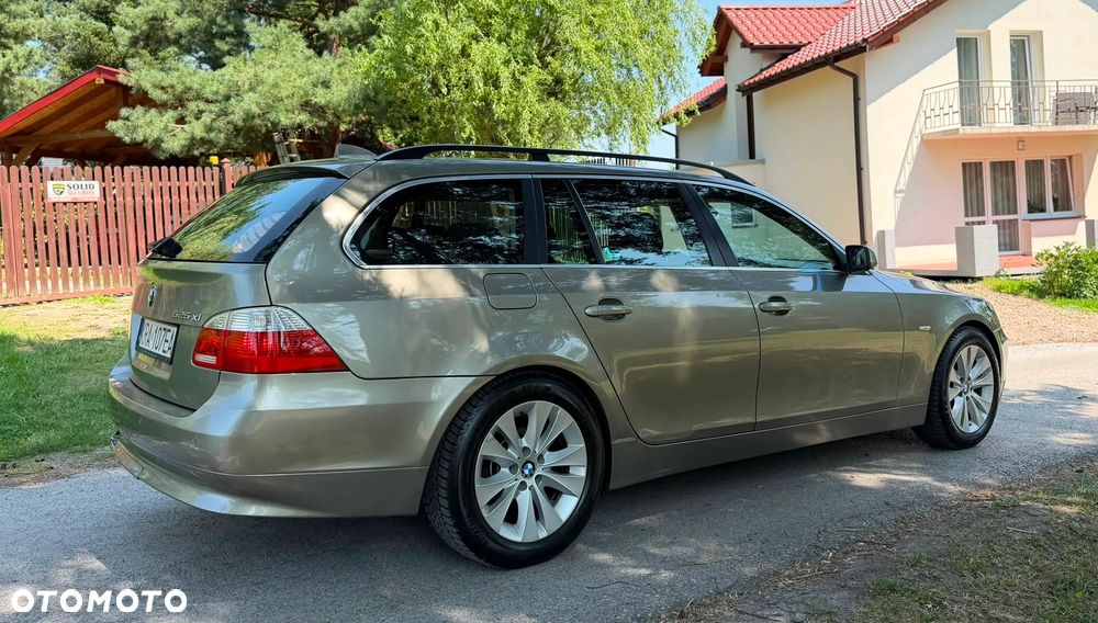 BMW Seria 5 525i - 7