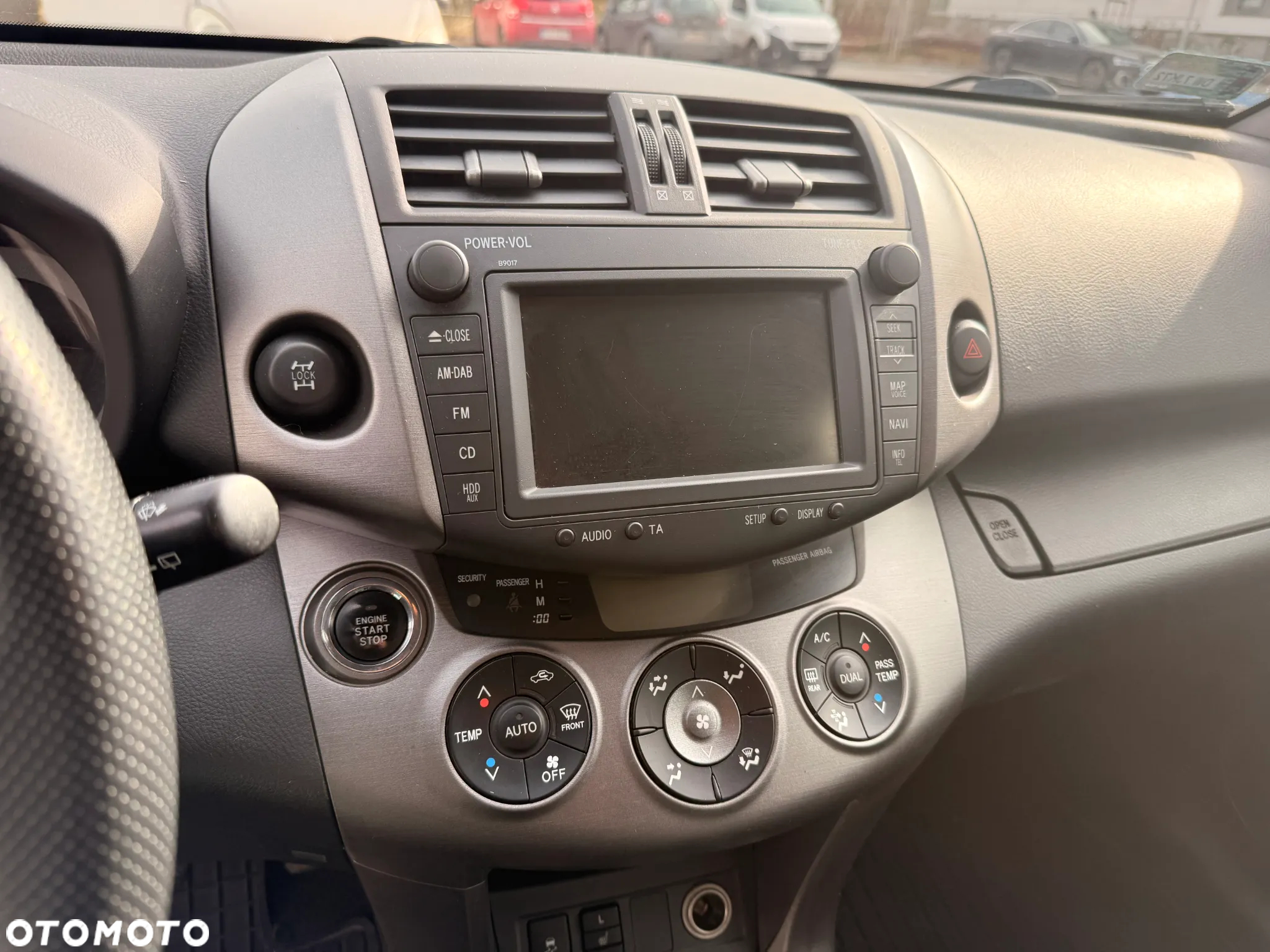 Toyota RAV4 - 12