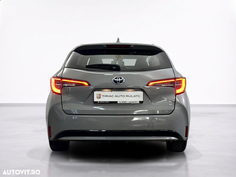 Toyota Corolla - 5