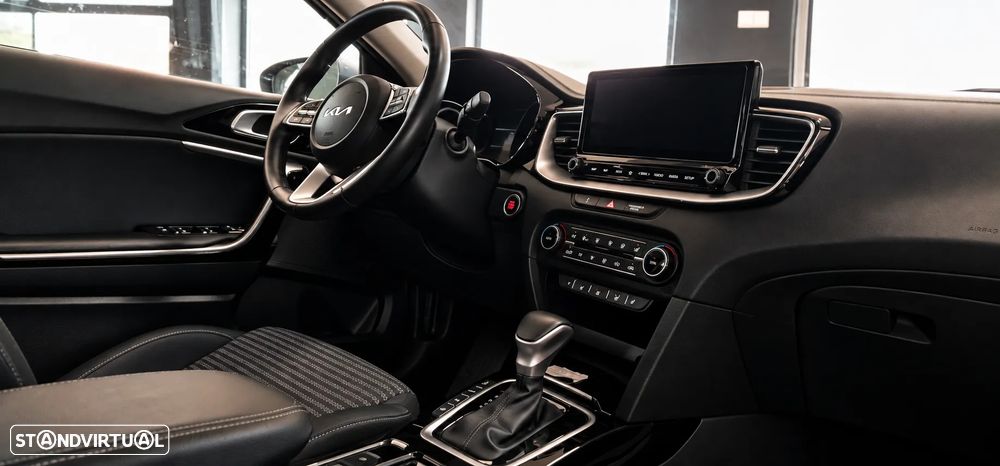 Kia Ceed SW 1.6 GDI DCT OPF Platinum Edition - 26
