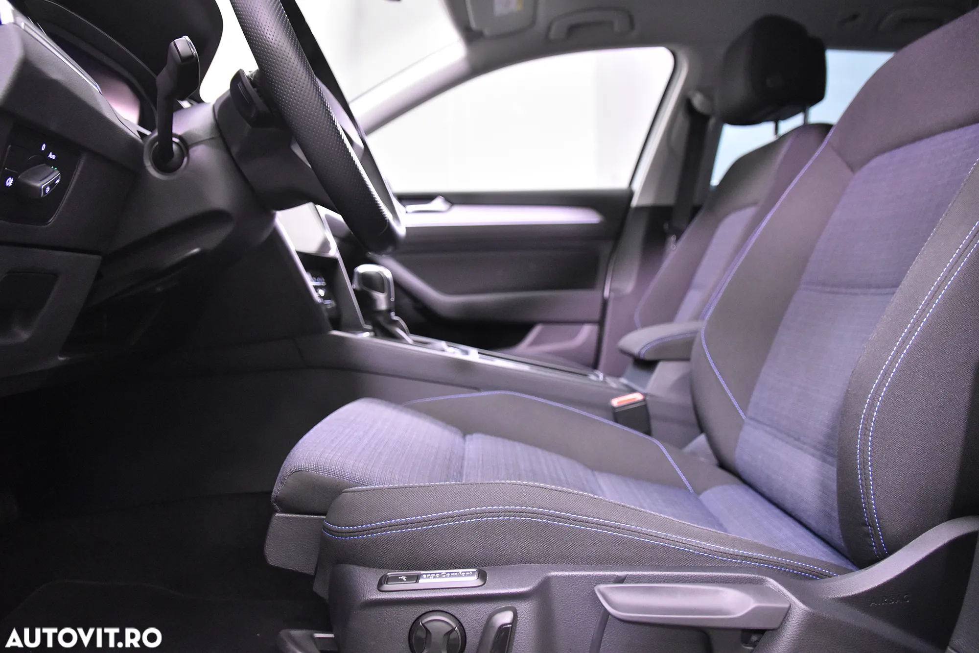 Volkswagen Passat Variant 1.4 TSI Plug-In-Hybrid DSG GTE - 23