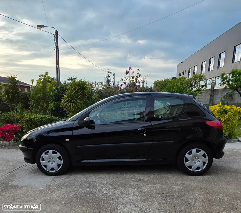 Peugeot 206 1.1 Color Line - 3