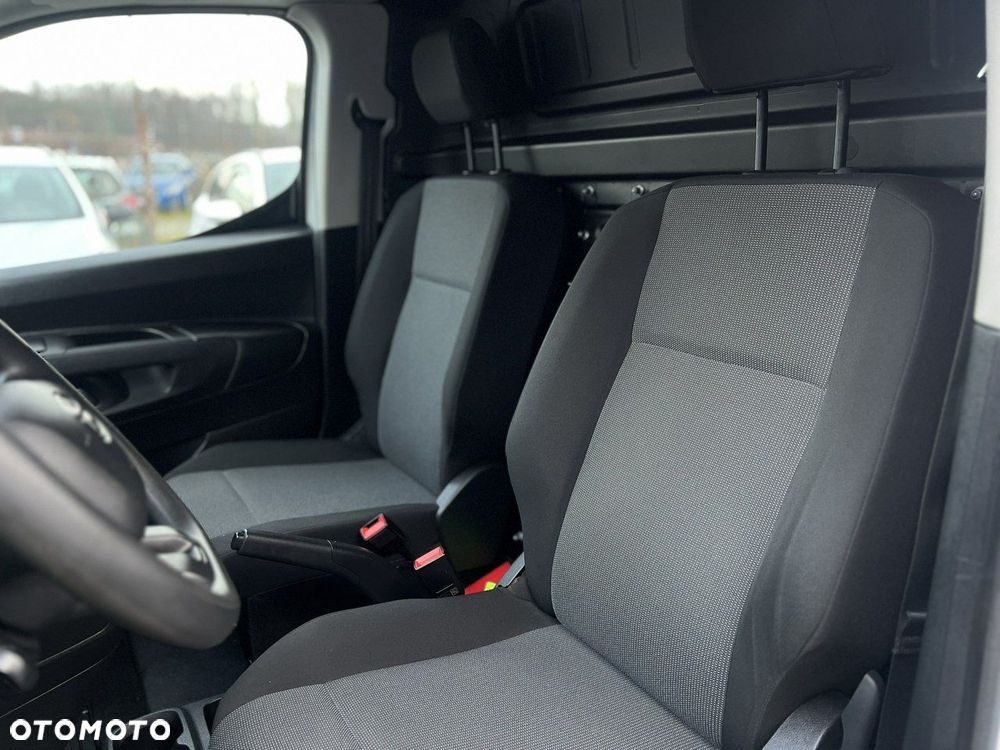 Toyota Proace City - 13