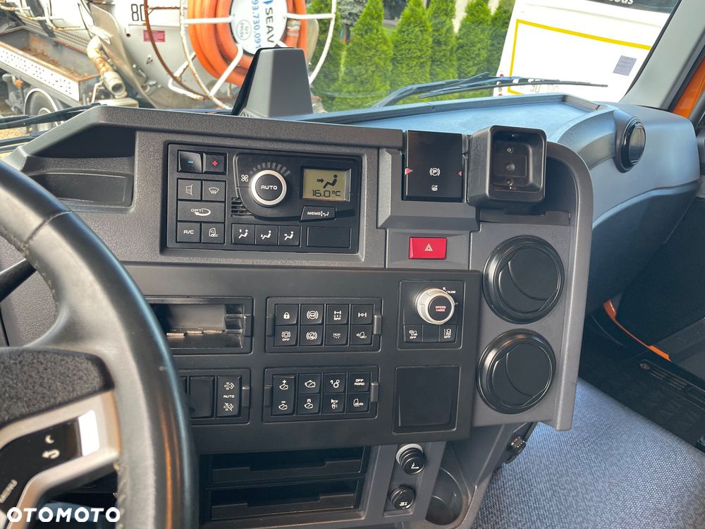 Renault C 440 Kerax Premium Hakowiec PALFINGER T15  Czołownica pojazd specjalny zimowego utrzymania dróg - 30