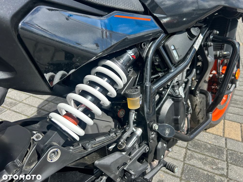 KTM Duke 125 - 8