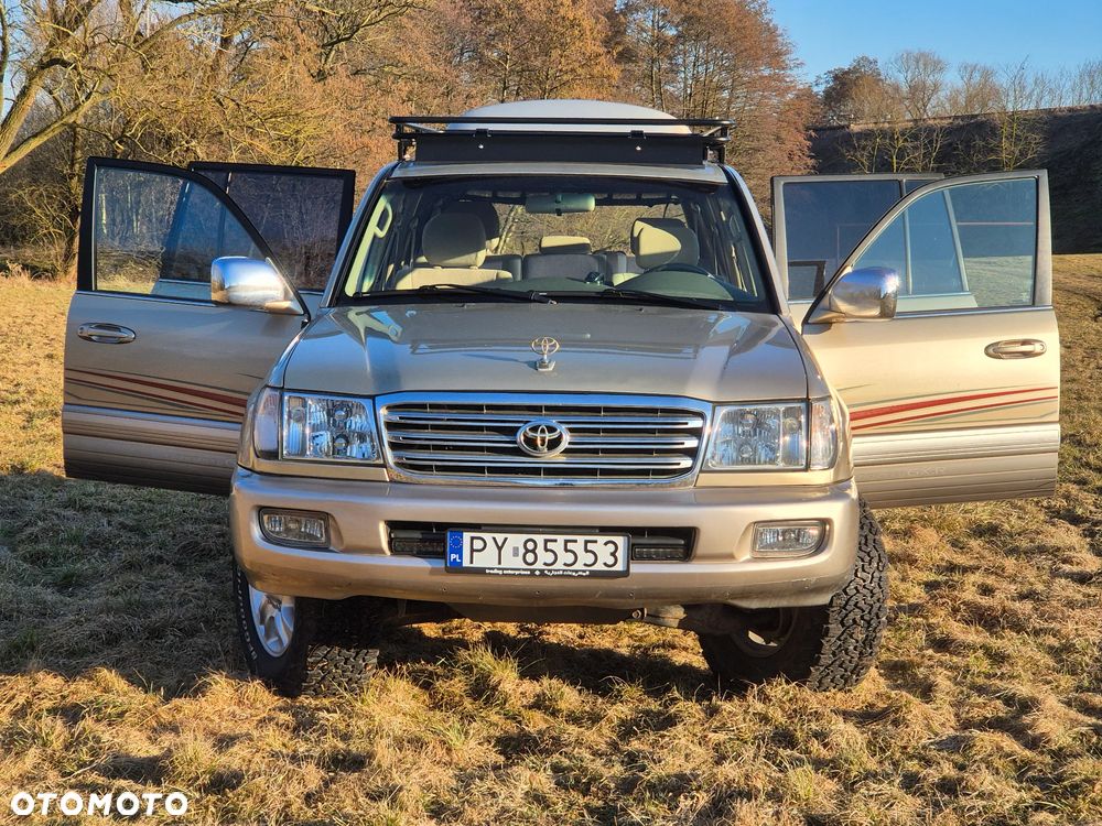 Toyota Land Cruiser - 24