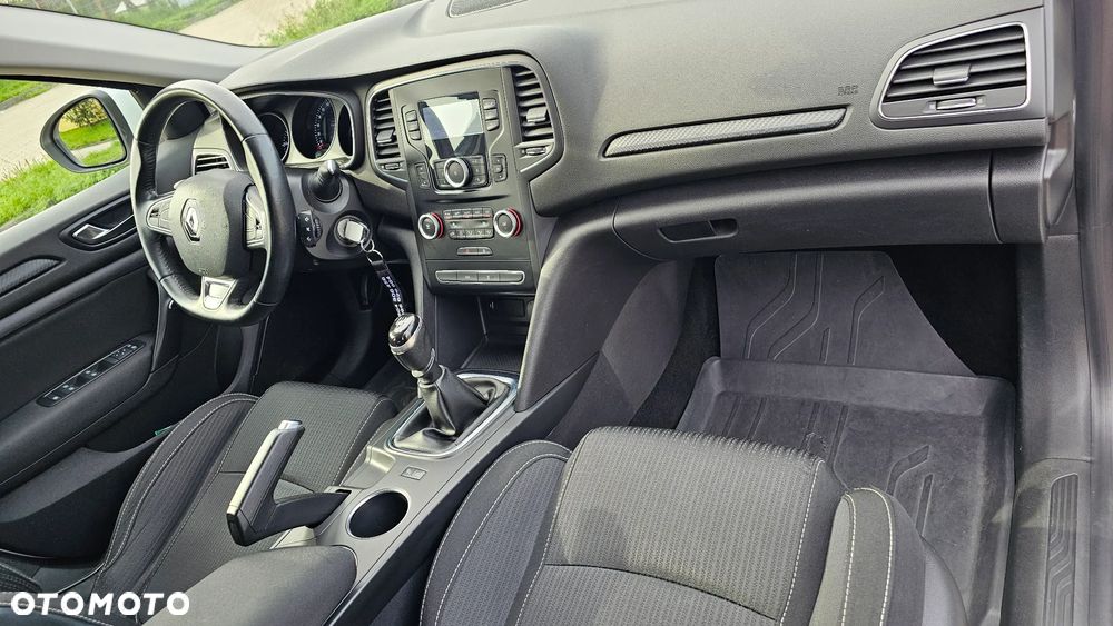 Renault Megane 1.2 Energy TCe Intens - 24
