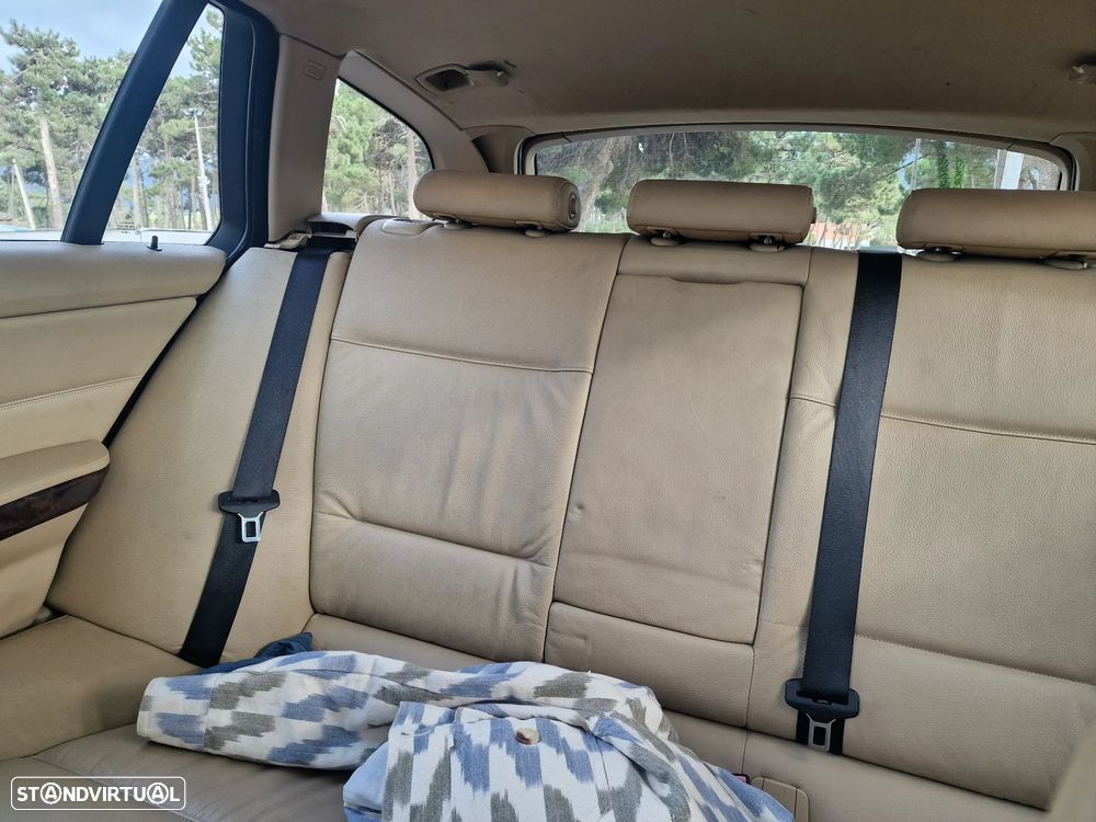 BMW 320 d Exclusive - 8