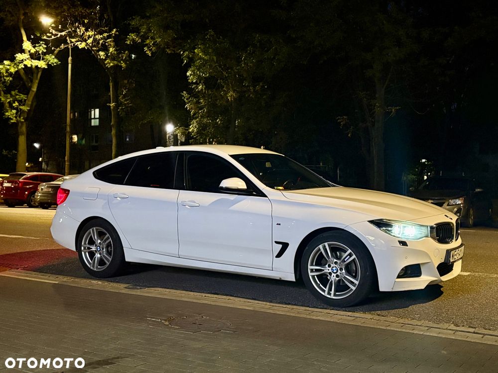 BMW 3GT 320i - 10