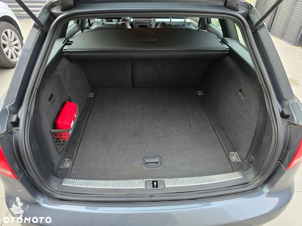 Audi A4 Avant 2.7 TDI DPF - 9