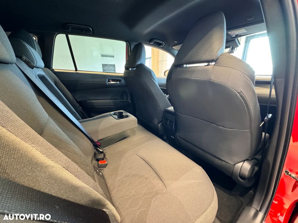 Toyota Corolla Cross - 25