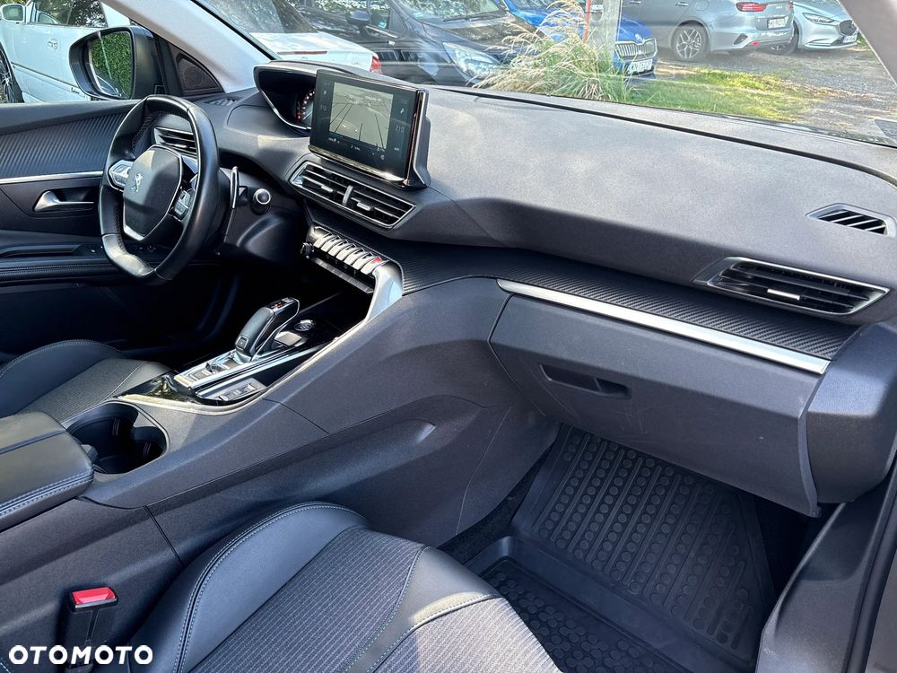Peugeot 3008 - 18