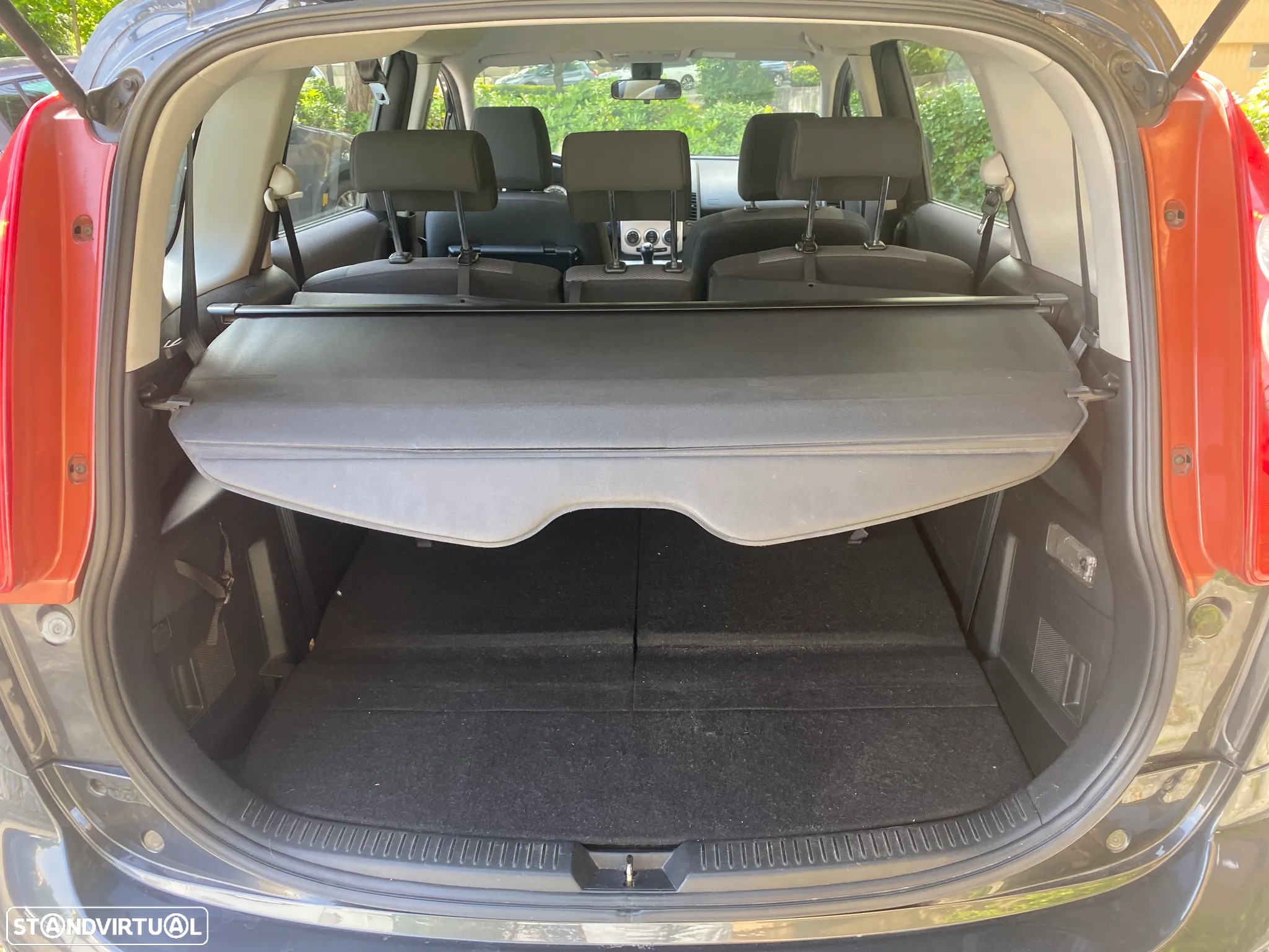 Mazda 5 MZR-CD 2.0 Exclusive - 12