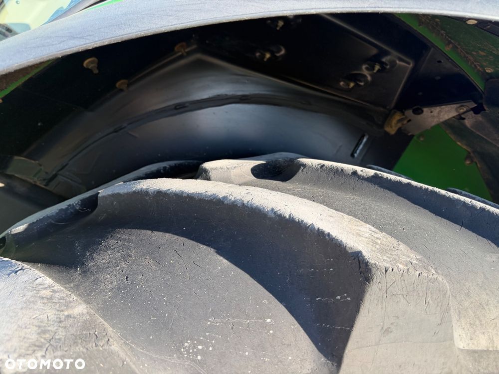 John Deere 7430 - 15