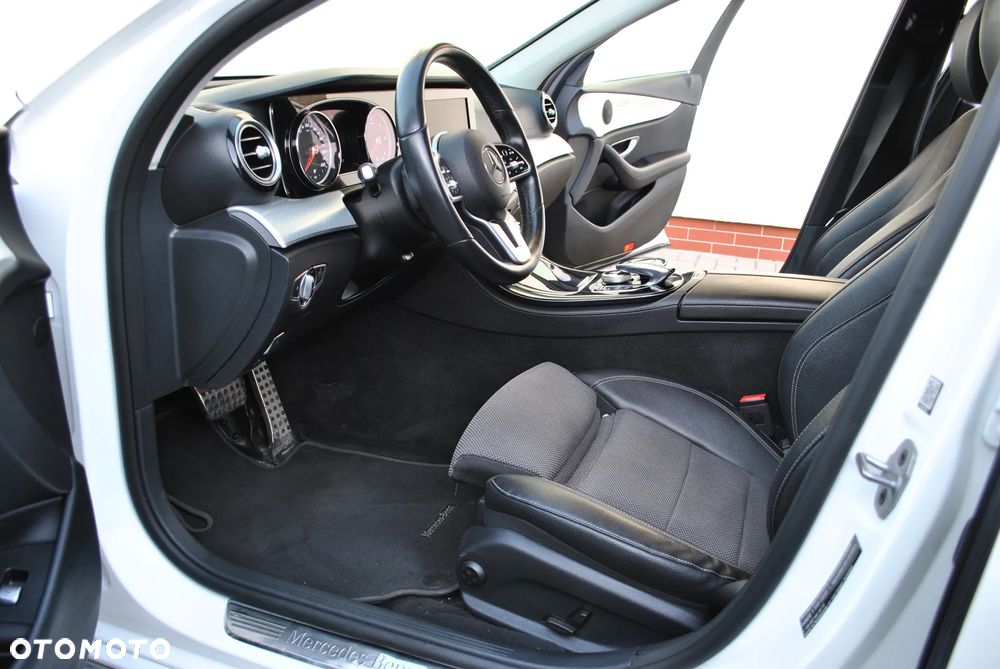 Mercedes-Benz Klasa E - 7